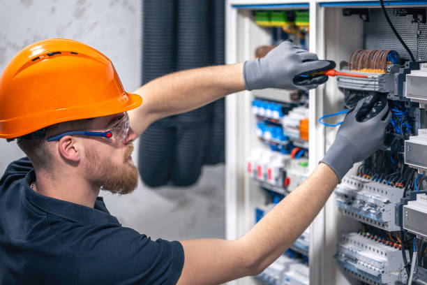 Best 24-Hour Electrician  in Janesville, IA